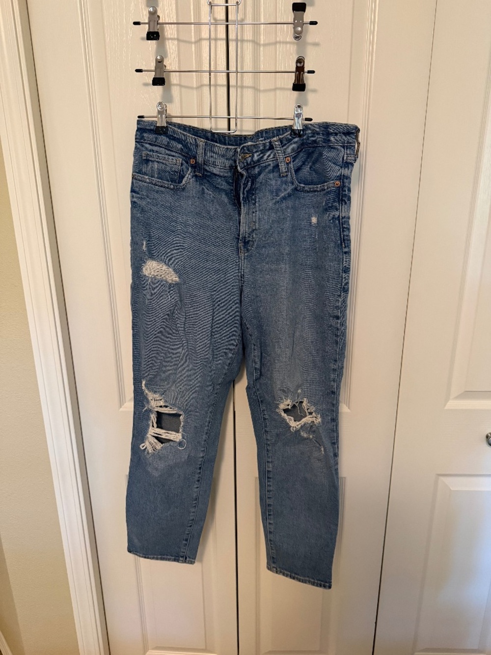 Old Navy Distressed Straight Leg Jeans